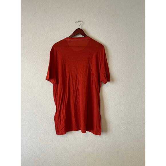 Fender lucky brand collaboration red guitar print t shirt size xl - Picture 3 of 4